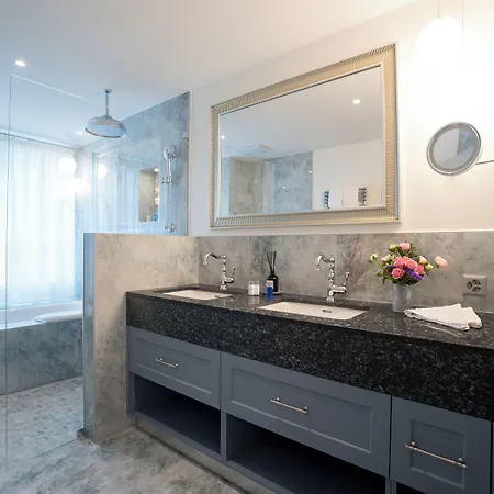 Mirabeau Etoile Отель