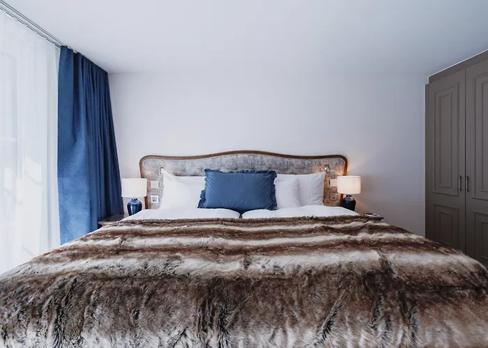 Mirabeau Etoile Szálloda 4*