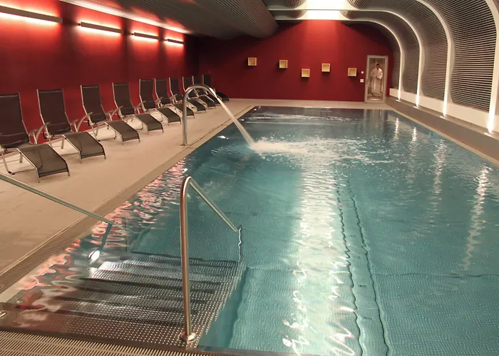 Mirabeau Etoile Hotel 4*