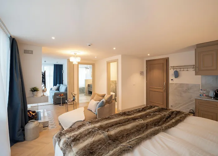 Mirabeau Etoile Hotel 4*