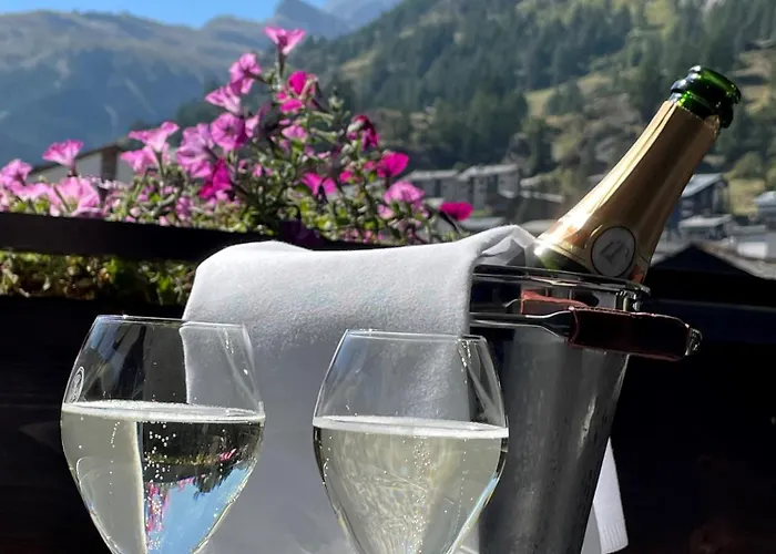 Mirabeau Etoile Готель 4*