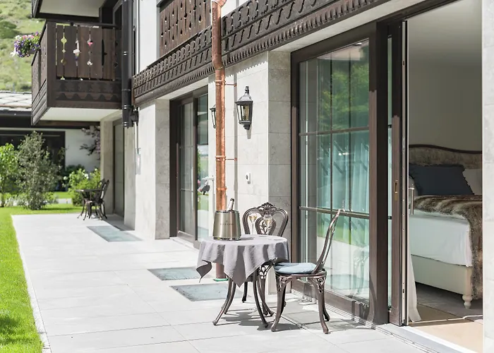 Mirabeau Etoile Готель 4*